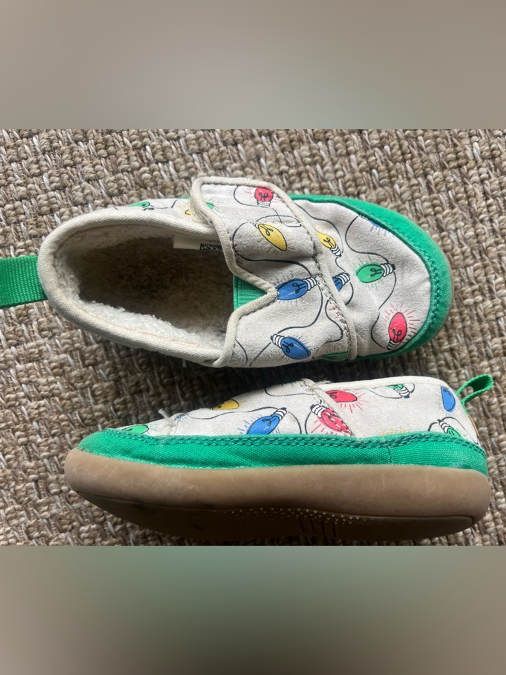 TOMS Kids Canvas Slip-On Shoes size 8 Christmas Lights